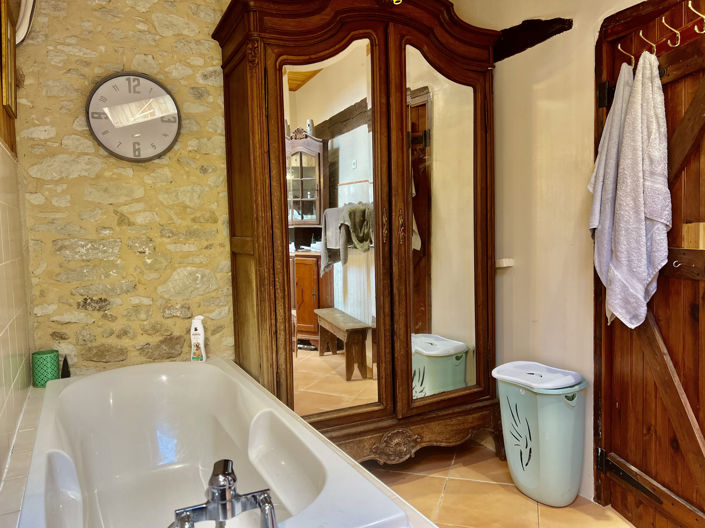 Image No.21-Propriété de 15 chambres à vendre à Duras