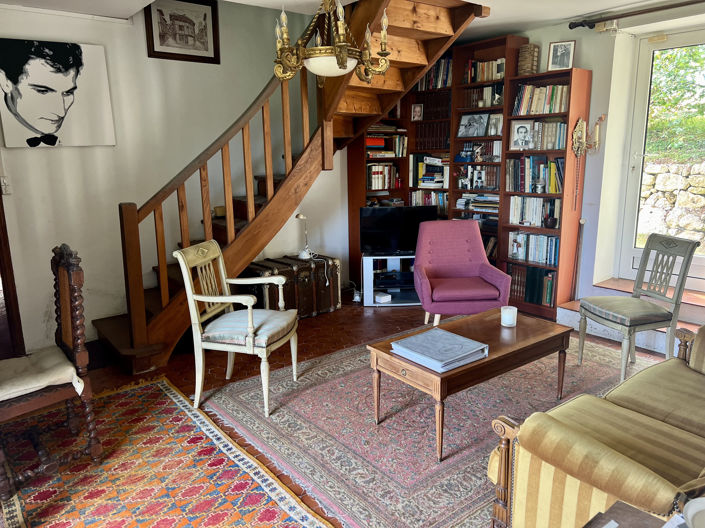 Image No.9-3 Bed Property for sale