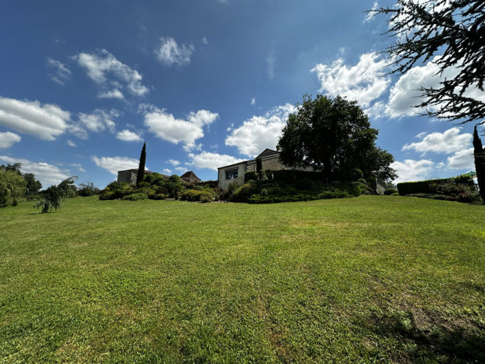 Image No.23-4 Bed House for sale