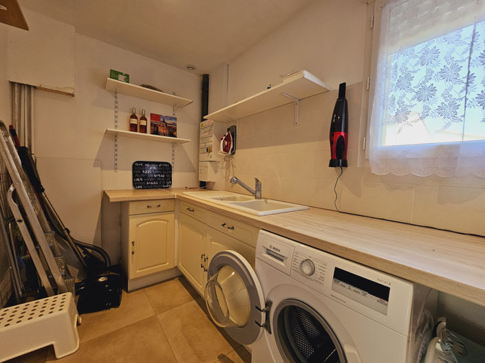 Image No.16-4 Bed House for sale