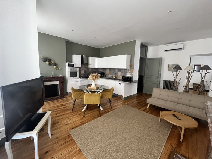 Image No.11-5 Bed Property for sale