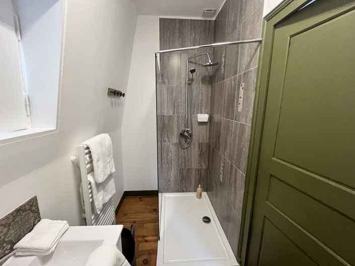 Image No.15-5 Bed Property for sale