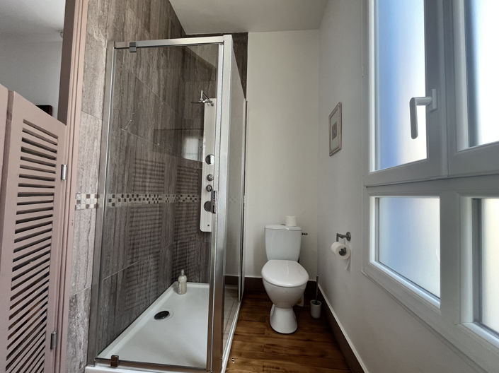 Image No.8-5 Bed Property for sale