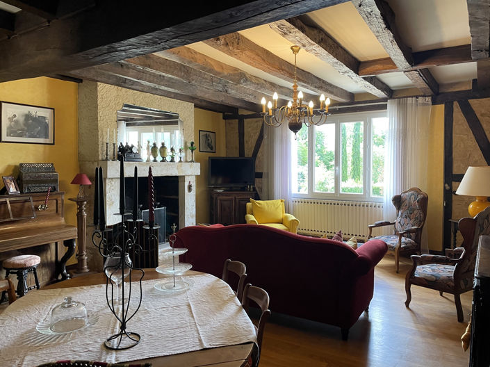 Image No.10-4 Bed House for sale