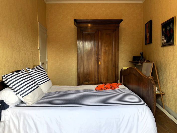 Image No.12-4 Bed House for sale