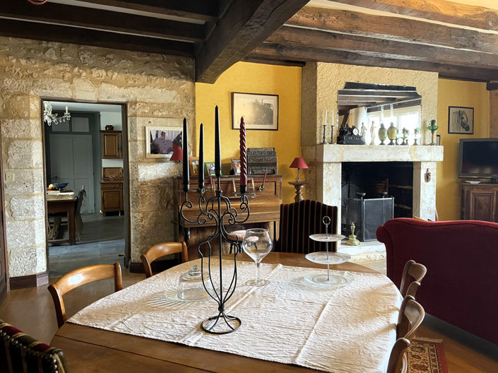 Image No.8-4 Bed House for sale