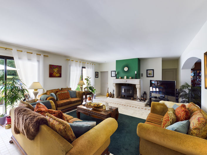 Image No.6-5 Bed House for sale