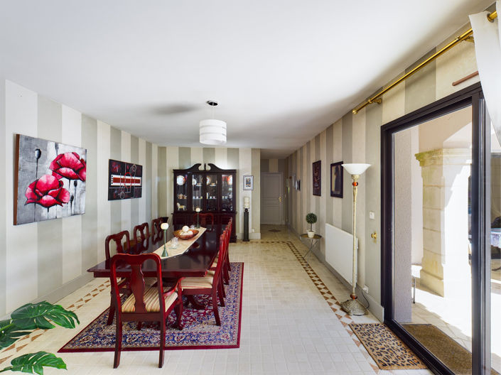 Image No.9-5 Bed House for sale