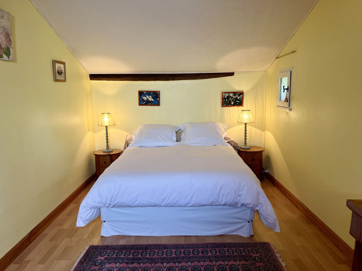 Image No.20-4 Bed Property for sale