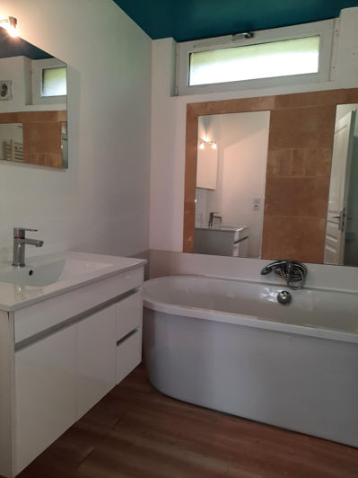 Image No.10-3 Bed House for sale