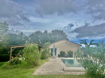 1 - Cuzorn, House