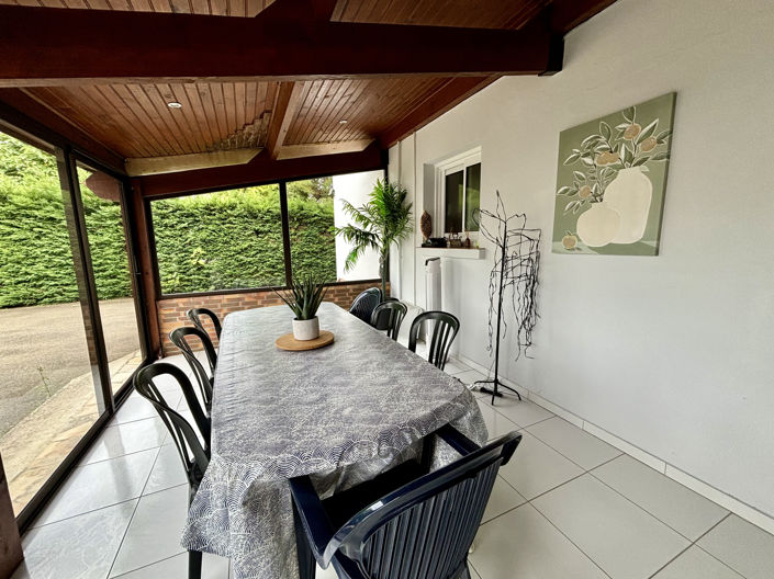 Image No.7-5 Bed House for sale