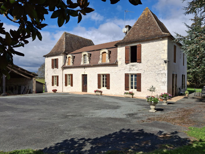 Image No.1-4 Bed House for sale