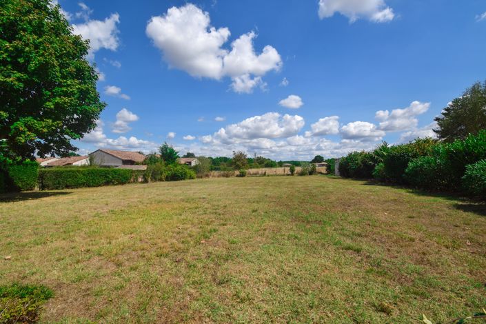 Image No.13-4 Bed House for sale