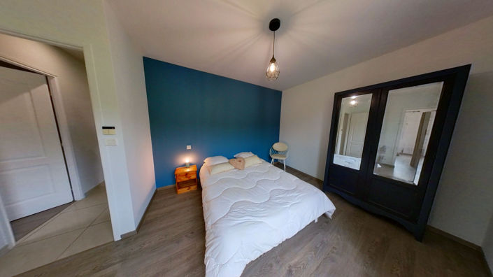 Image No.10-5 Bed House for sale