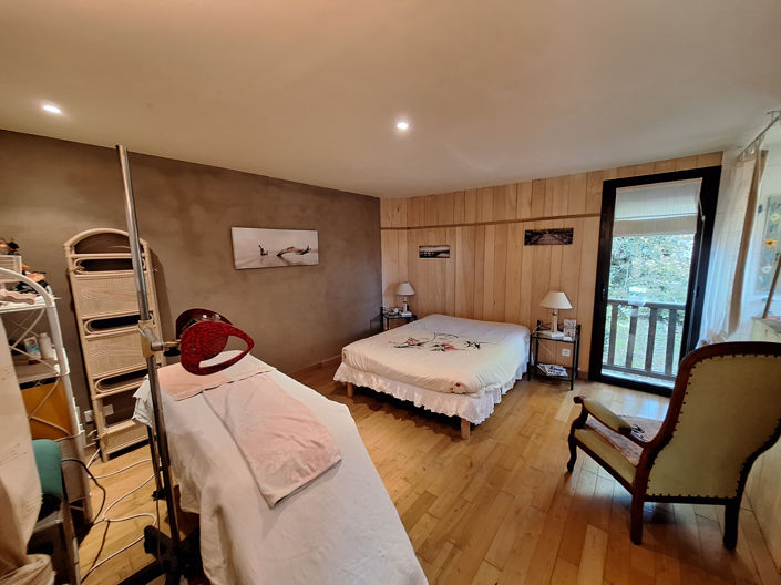 Image No.14-10 Bed Property for sale