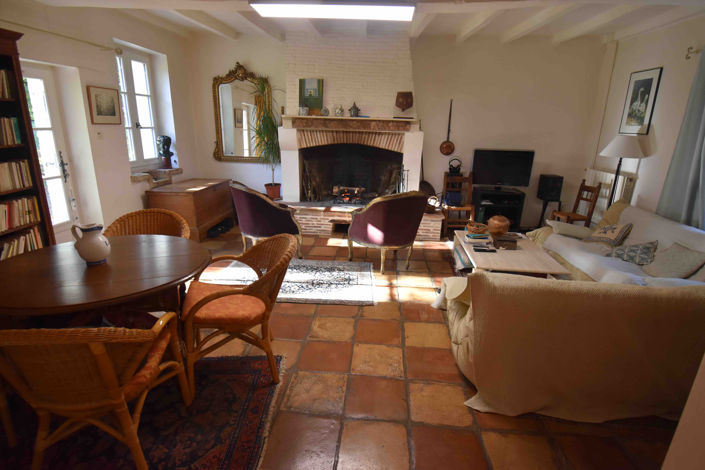 Image No.2-4 Bed House for sale