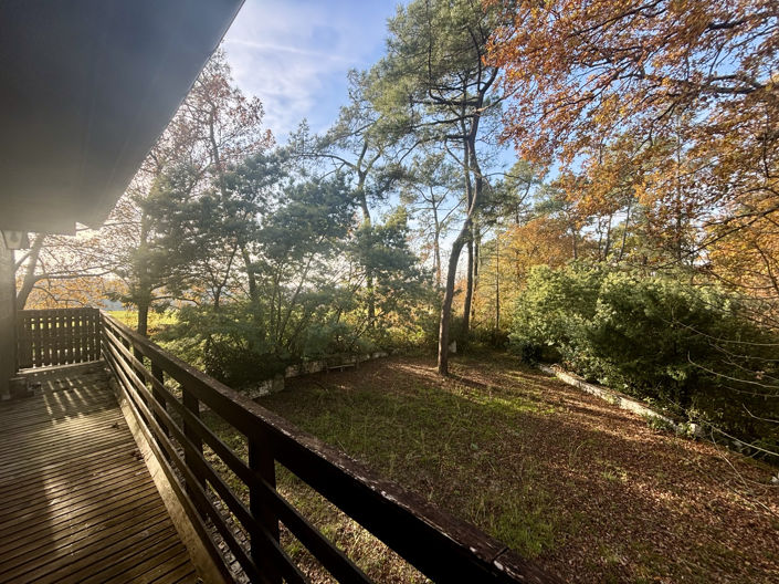 Image No.8-3 Bed House for sale