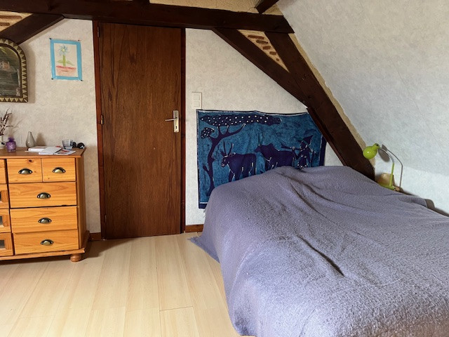 Image No.10-3 Bed House for sale