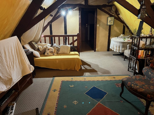 Image No.11-3 Bed House for sale