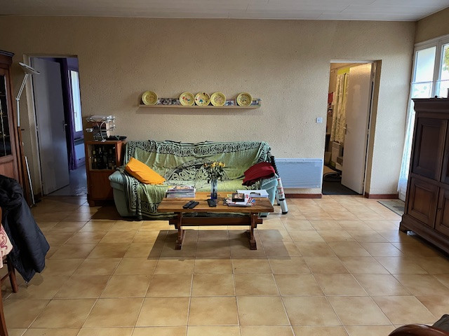 Image No.2-3 Bed House for sale