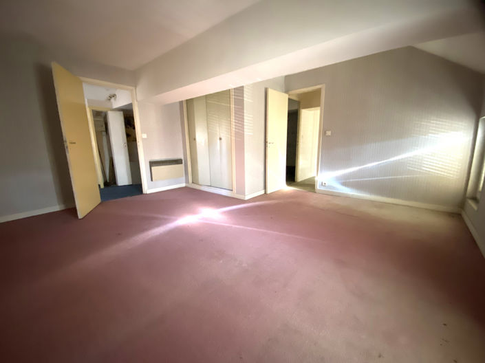 Image No.13-2 Bed House for sale