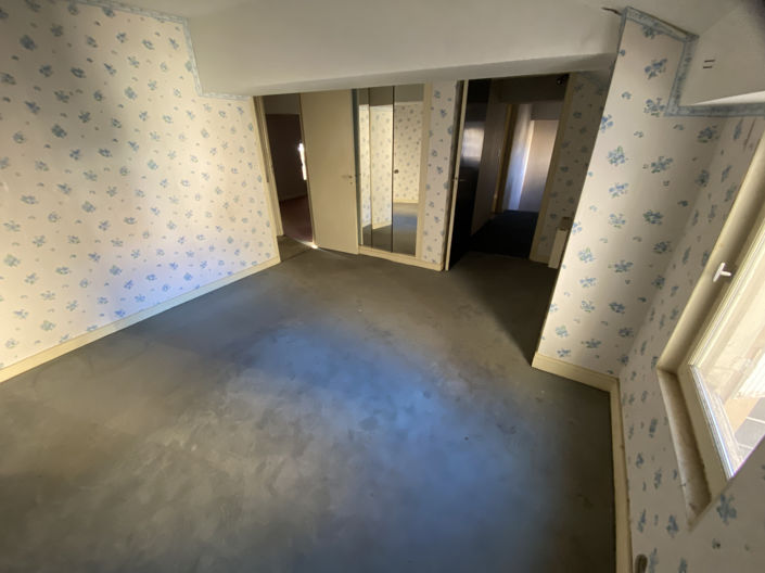 Image No.15-2 Bed House for sale