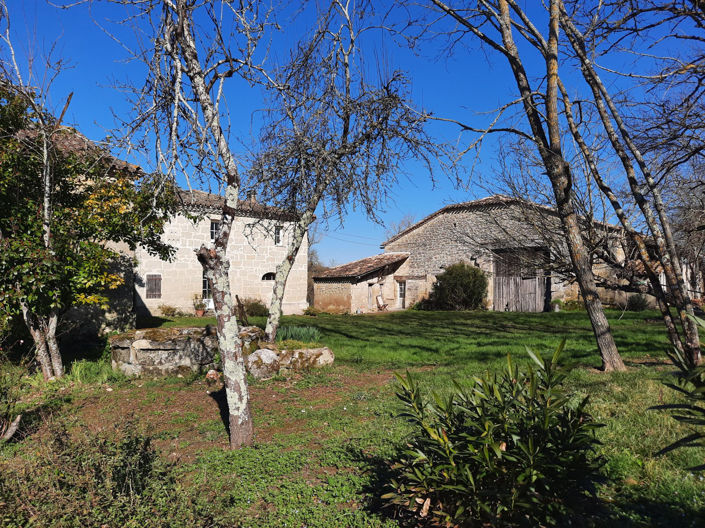 Image No.19-7 Bed House for sale