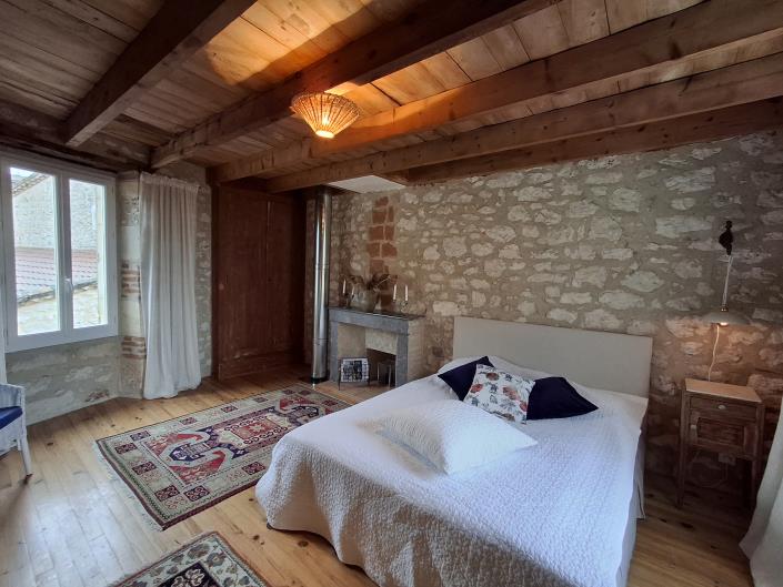 Image No.6-4 Bed Village House for sale