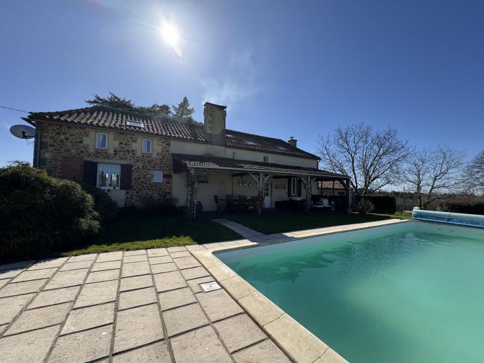 Image No.25-4 Bed Farmhouse for sale