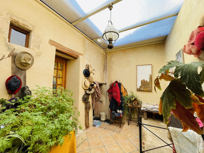 Image No.8-3 Bed House for sale