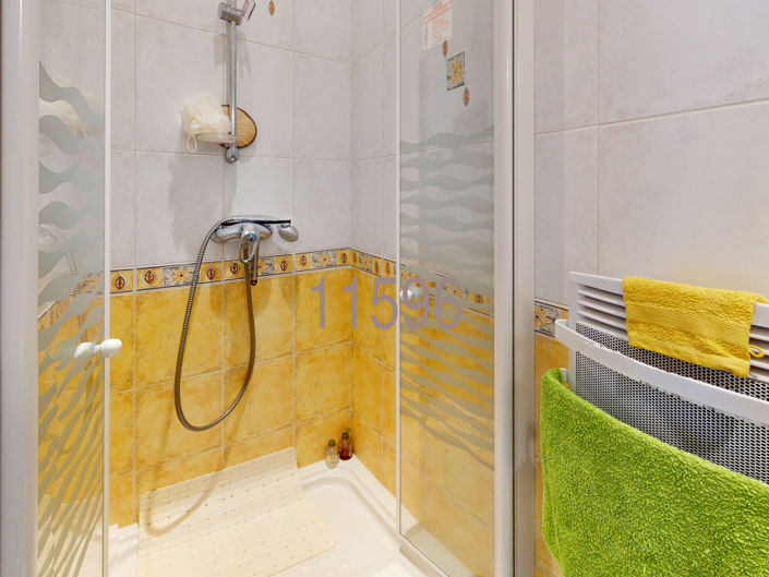 Image No.15-3 Bed House for sale