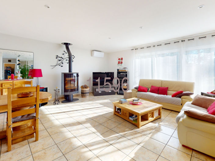 Image No.19-3 Bed House for sale