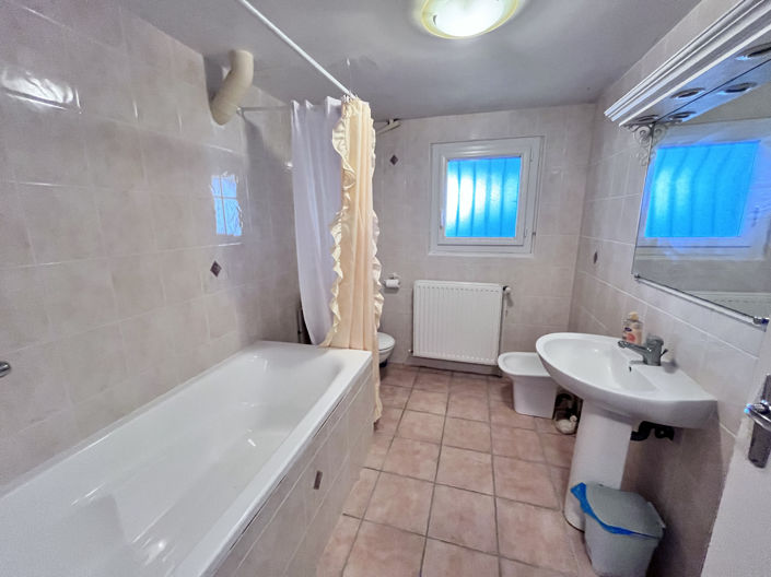 Image No.12-Maison de 6 chambres à vendre à Eymet