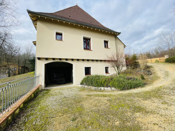 1665864147