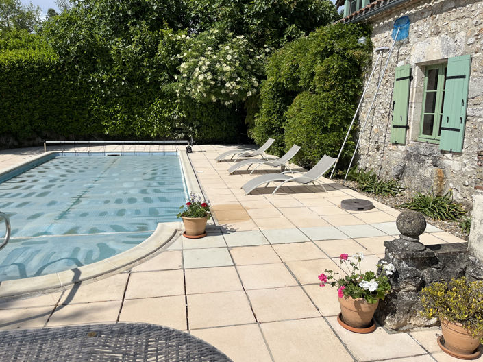 Image No.27-7 Bed House for sale