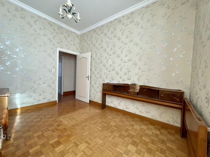 Image No.17-3 Bed House for sale