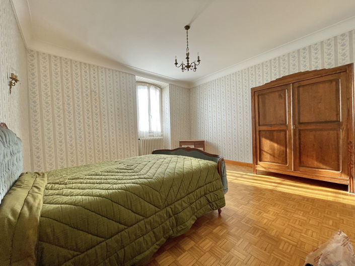 Image No.21-3 Bed House for sale