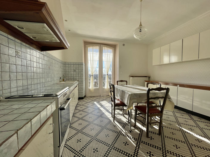 Image No.6-3 Bed House for sale