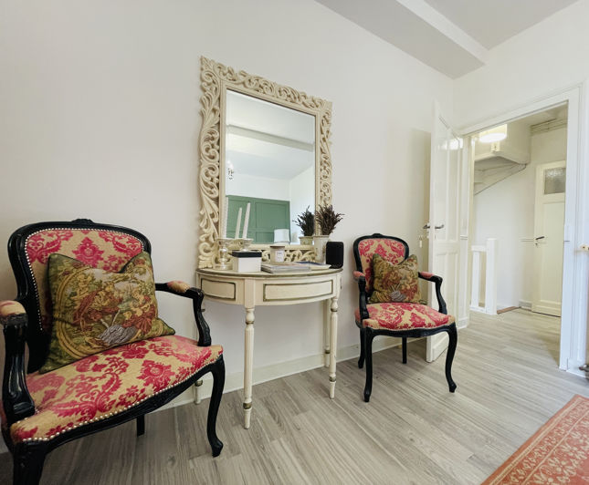 Image No.8-4 Bed House for sale