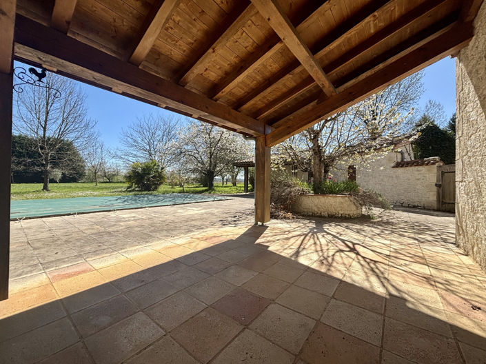 Image No.5-Propriété de 8 chambres à vendre à Saint-Vite