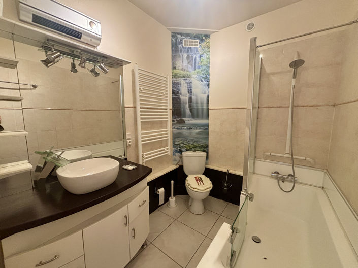 Image No.12-5 Bed House for sale