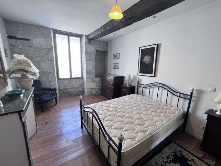 Image No.9-2 Bed House for sale