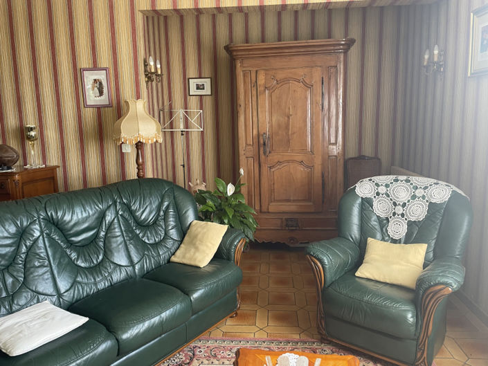 Image No.10-4 Bed House for sale