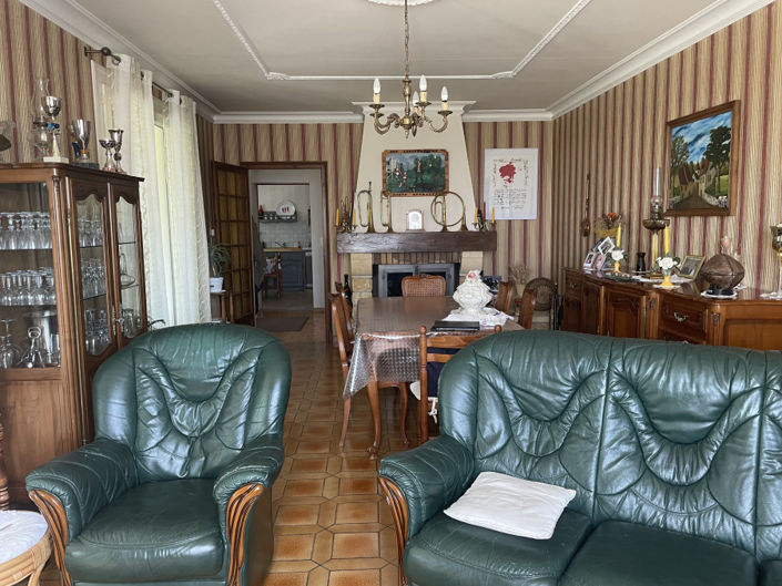 Image No.9-4 Bed House for sale