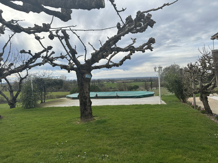 Image No.3-4 Bed House for sale