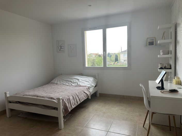 Image No.9-4 Bed House for sale