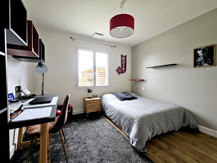 Image No.16-7 Bed House for sale