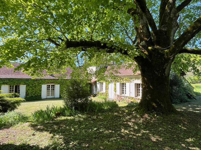 Image No.1-Propriété de 6 chambres à vendre à Bergerac
