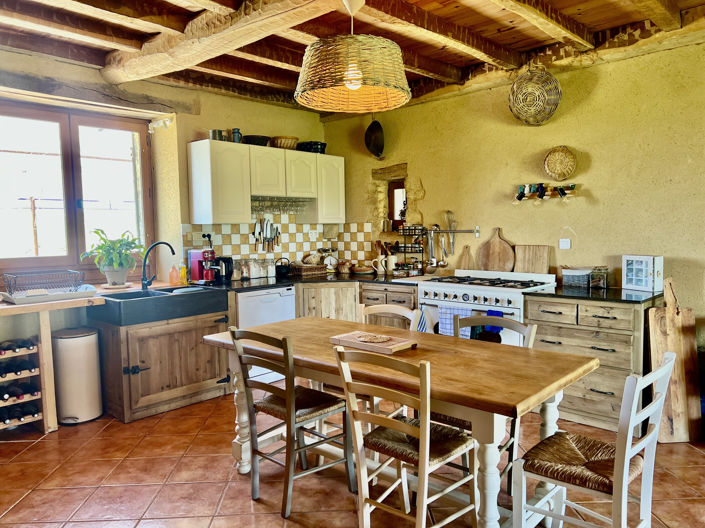 Image No.3-3 Bed Property for sale